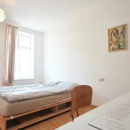 Apartment Vintage Clara- Zetkin- Park