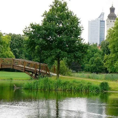 Vintage Clara- Zetkin- Park * Leipzig